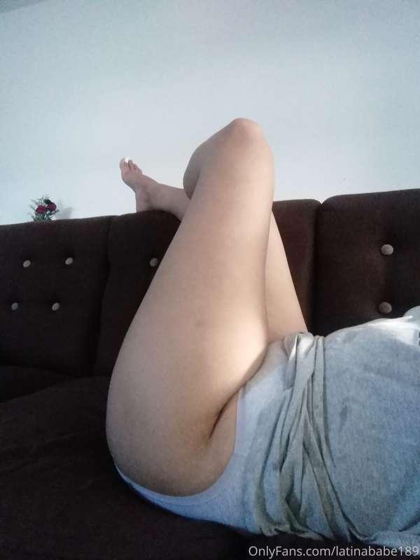 I refuse to wear pants when Im at home 😈