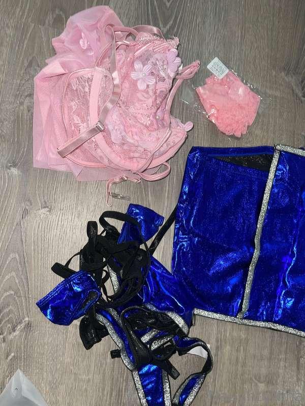 New outfits !💙💖 Content Coming !!🤩