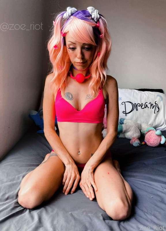 Little gagged SLut photo set!!! 
Feeling like such a good little pet right now &lt;3 &lt;3 

#fyp #petite #skinny #gagged #ballgag #fetish #kinky #tongue #freckles 
