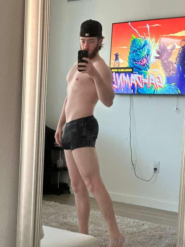 Getting head in this mirror was >>>> (turn your re-subscript..