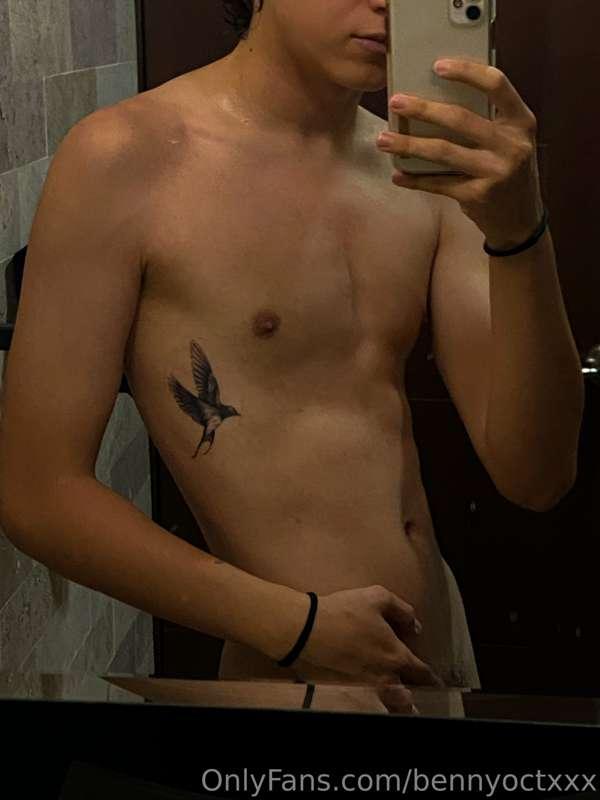 Heyy guys! wanted to show you guys my new tattoo hehe.

It’s..