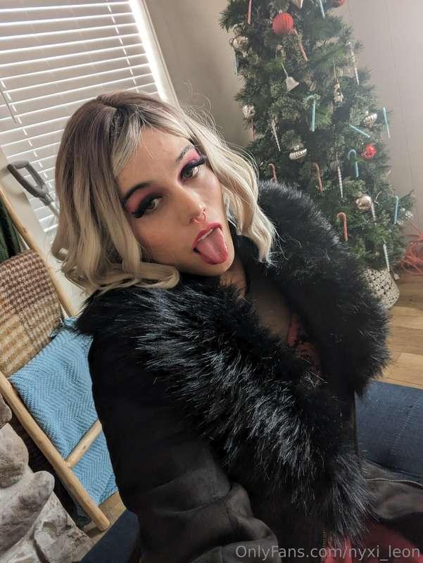 People say I don't show off my dick enough