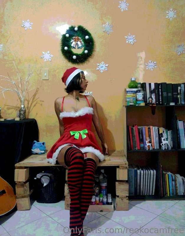 8 days with christmass pics ;) day 2/8
(that are 2022 christ..
