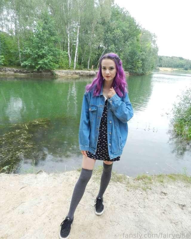 Don't forget to put likes and subscribe 👉👈
I have a lot of spicy content for every fetish and taste 😏



#fyp #kneesocks #ootd #purplehair #egirl #kawaiigirl #altgirl #petite