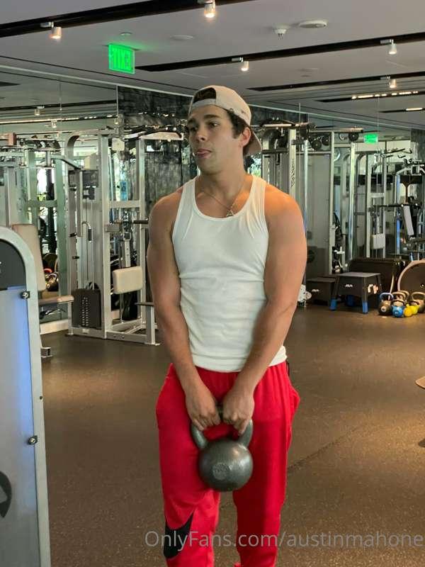 Lets do a quick stretch! Help me out?