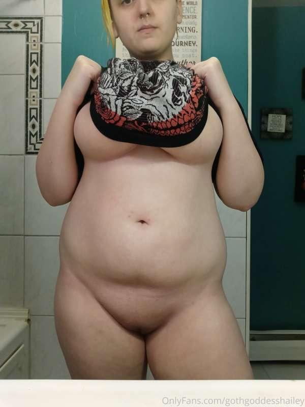 ✨ New ✨

Shower set / Undress titty drop set
🖤7 photos 2 vid..