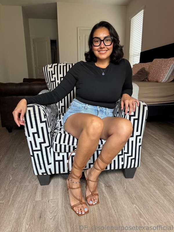 These brown heels 😍