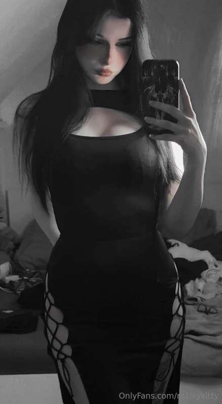 obsessed with the dress
