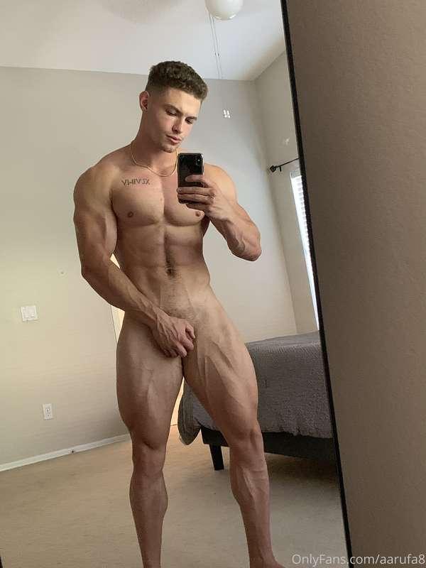 Train to look good naked 😎 SWIPE ➡️