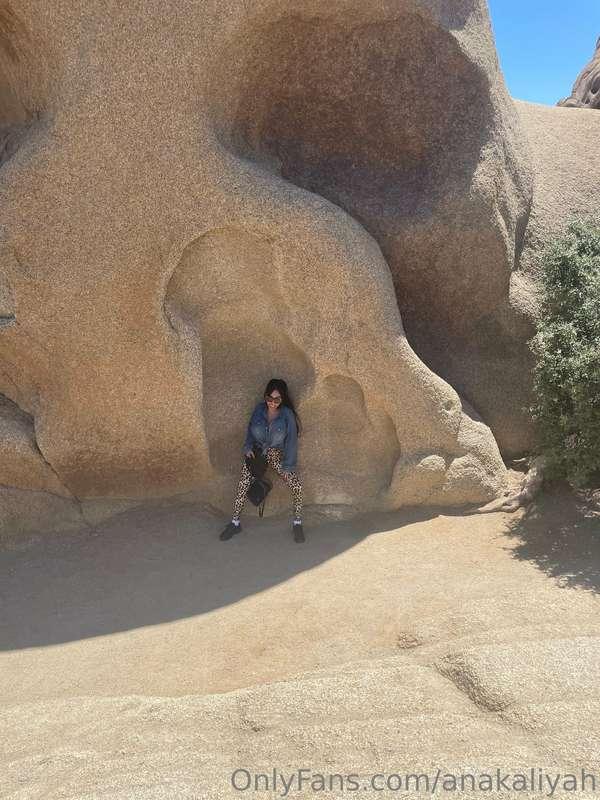 This rock looked like a skull 💀 🪨 swipe to see