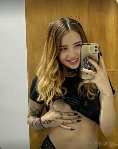 🔥 STOP SCROLLING 🔥

This cutie with angelic face and beautif..