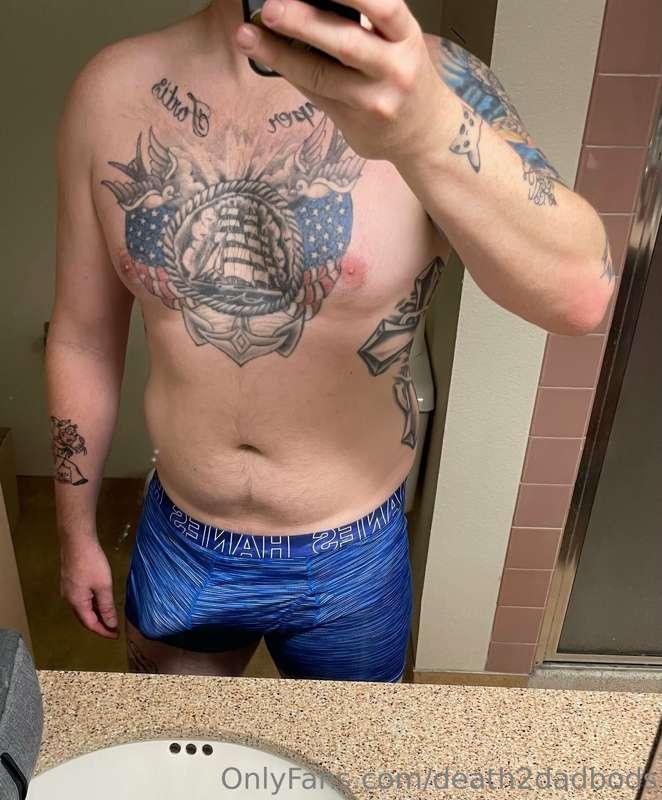 Some post gym and pre shower snaps, enjoy 😁