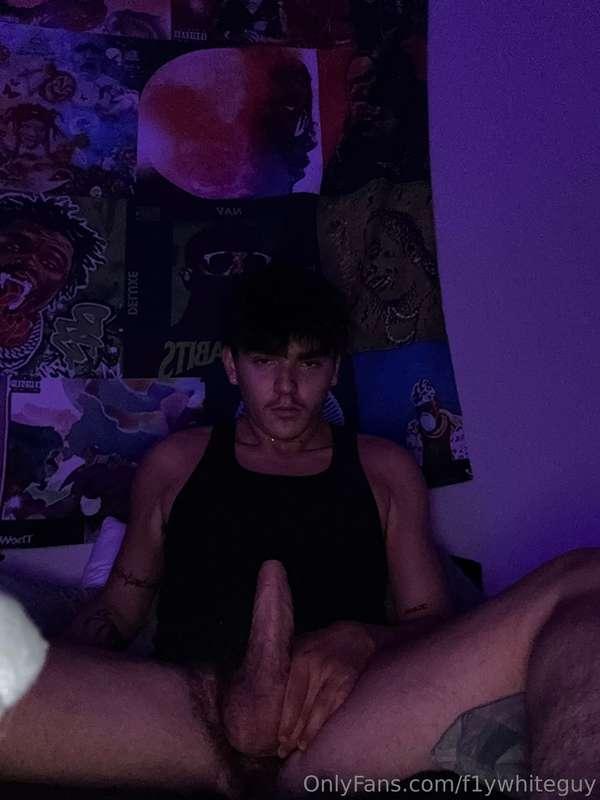 f1ywhiteguy image #0