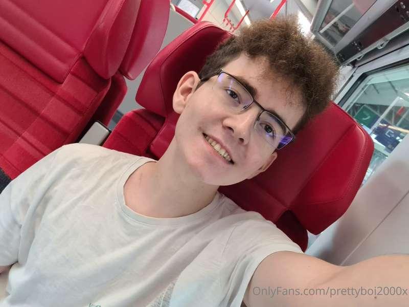 prettyboi2000x image #1