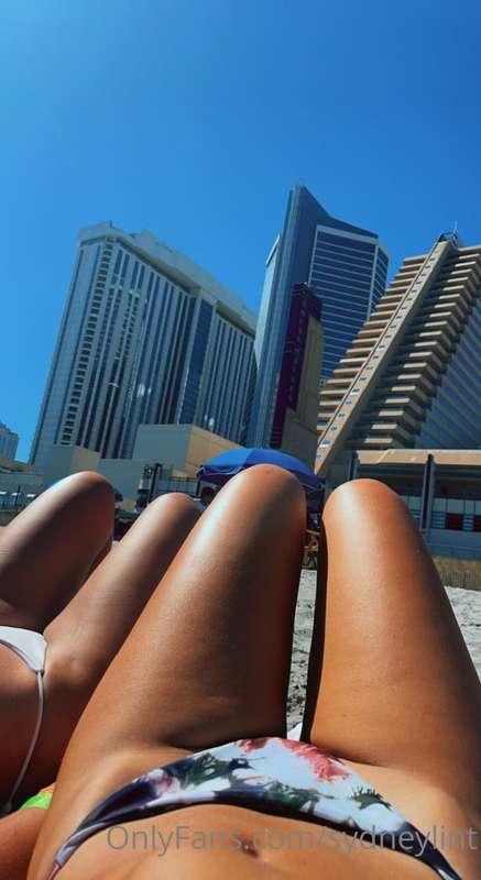 Tan time 🐱