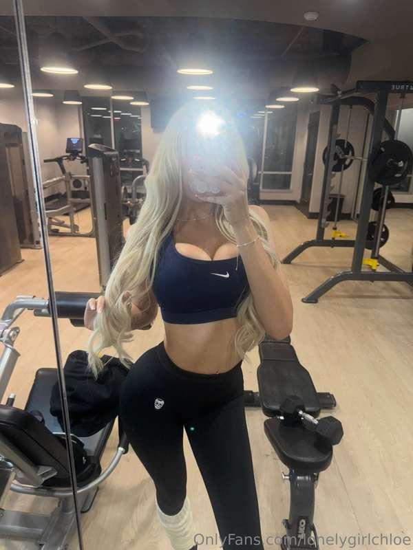 guess what i am hitting tonight 🙈💪❤️