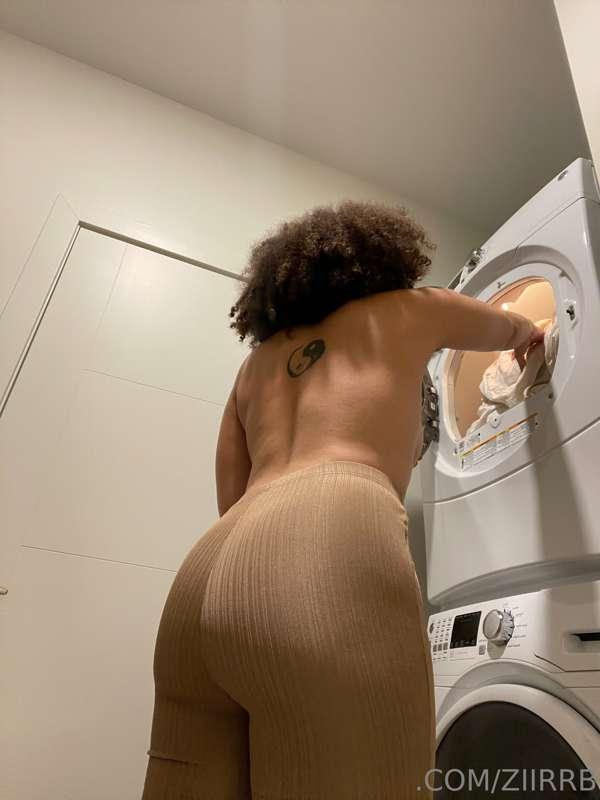 POV: I'm your stepsister and you walk in on me like this🥵