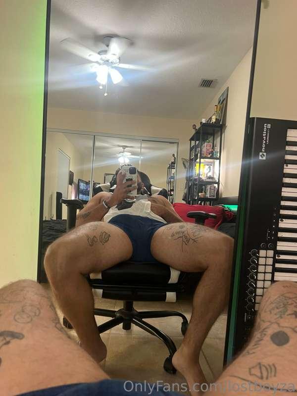 want some free content? whoever likes all my posts will get ..