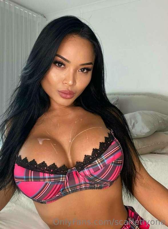 Cum across my chest daddy 😈💦