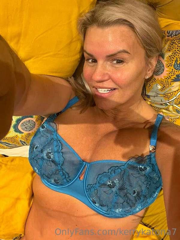 Time to tease 😇😇😈