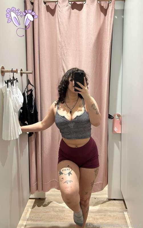 changing room lewds but each photo I have less and less clothes on!

#changingroom #fyp #panties #lingerie #bigbooty #tits #bigboobs #brunette #tattoos #tease 