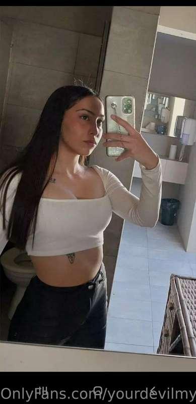 @lulihot23 waiting for u 😘
Sexting, broadcasts, dick rates (..