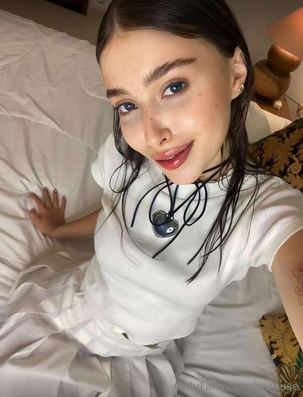 ✨She's ready for your dick @babii_lunafree✨
I heard you love..