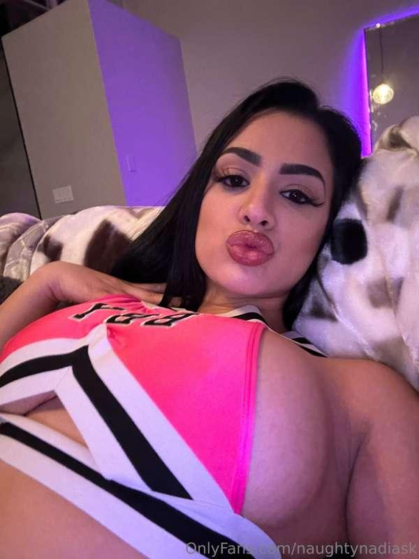Just tried on my cheerleader outfit for u😈 can’t wait for Ha..