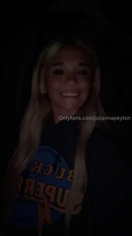 Dangerously seductive, yet irresistibly charming 💋