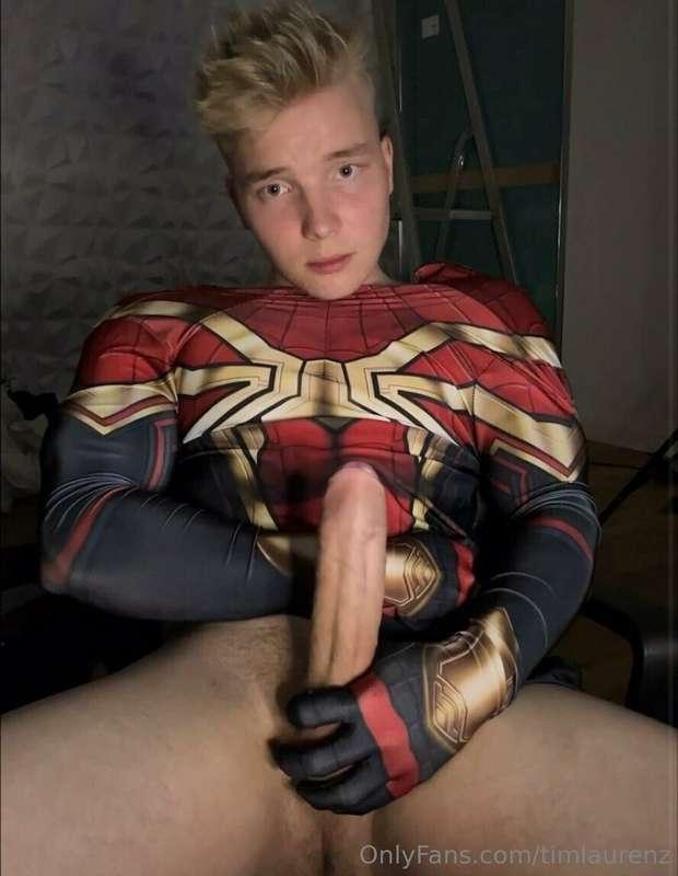 Spider Tim is ready to save you😏🍆