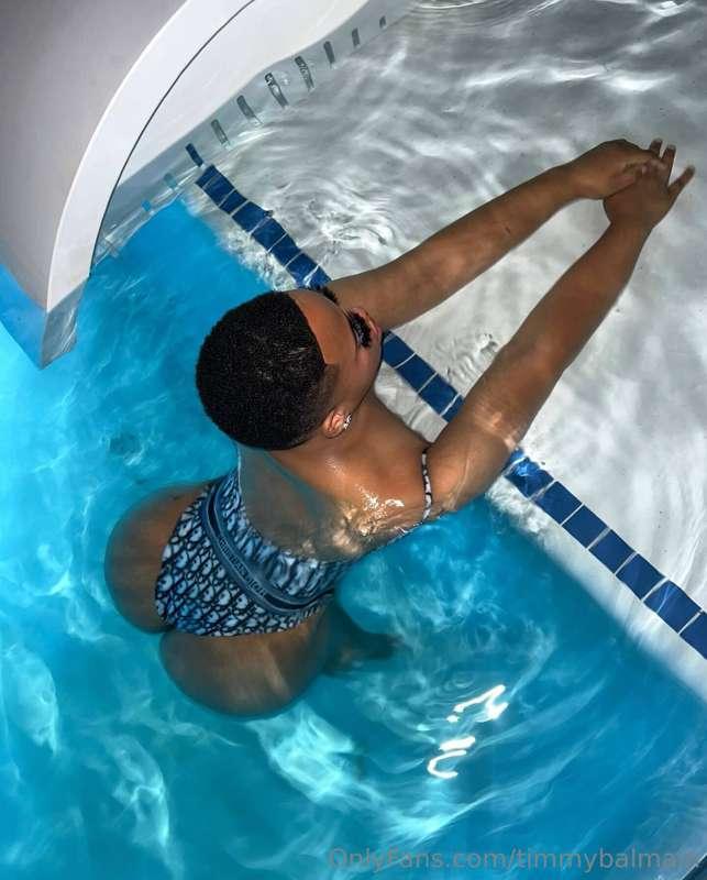 actively seducing the pool boy