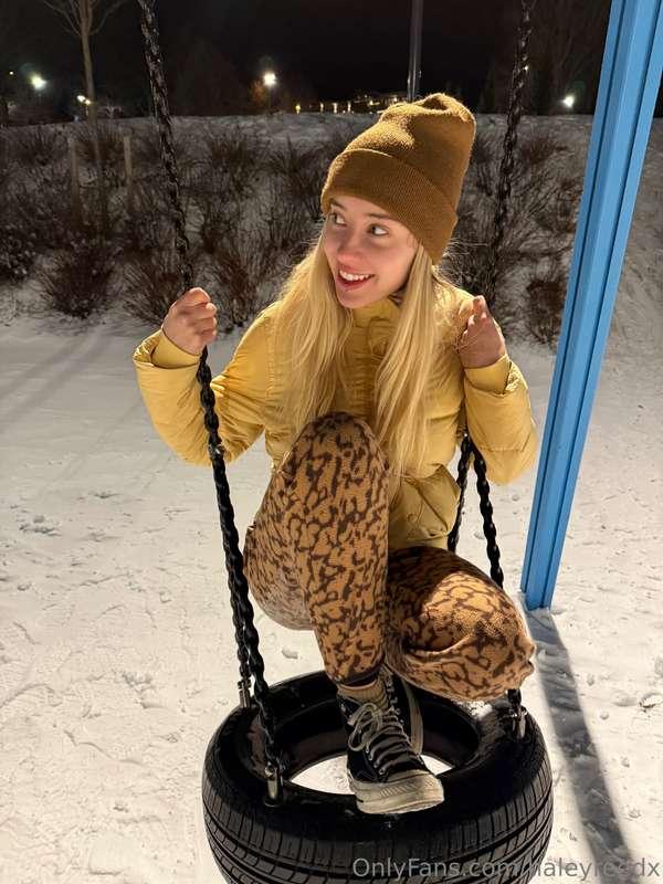 Cum warm me up? 🥶