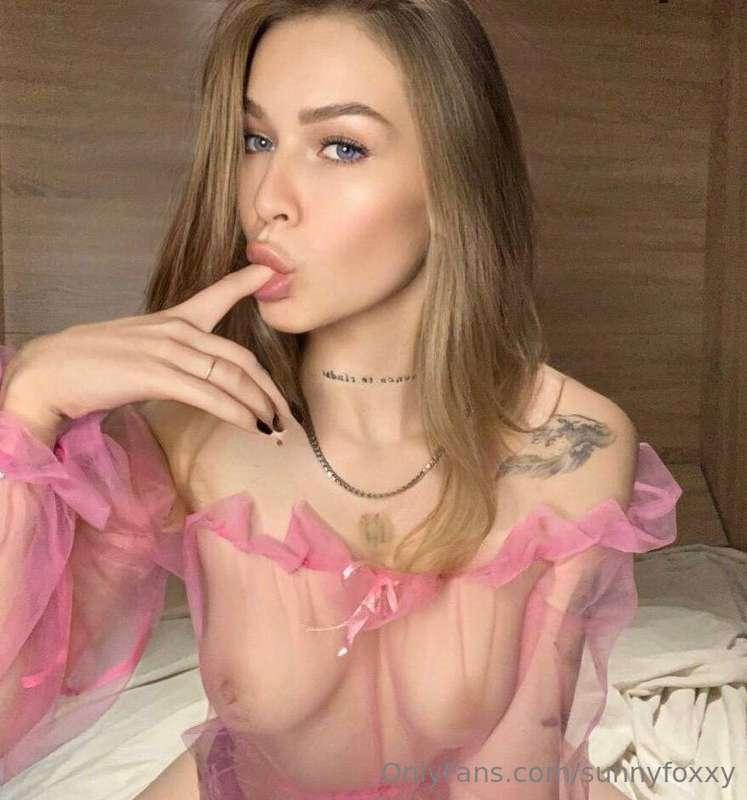 🔥FREE SUBSCRIPTION🔥

this sweetie @olivia_room will bring yo..