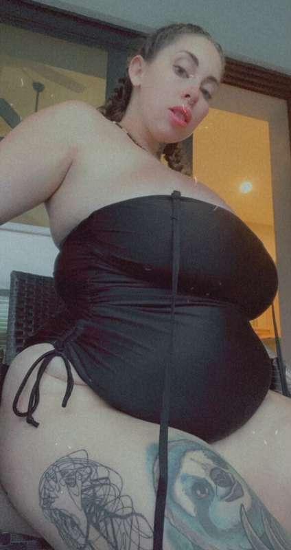 If I got any thicker I’d have to get a new swimsuit 😆