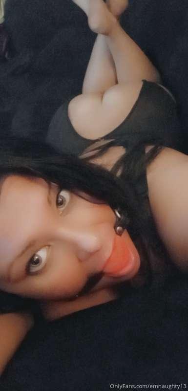 😈