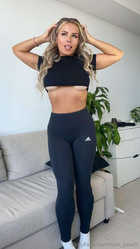 working hard for that booty 🫣🍑