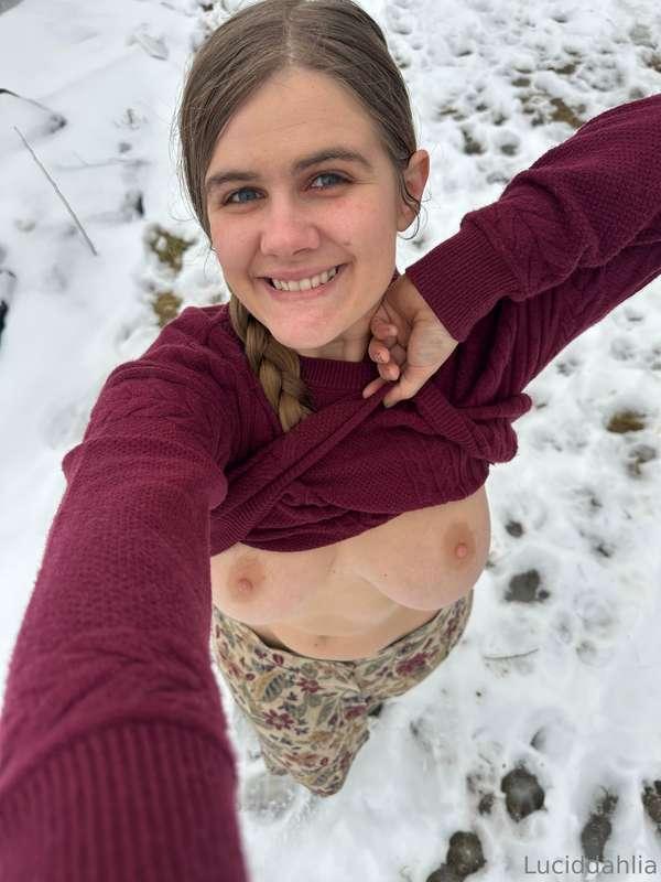 luciddahliavip image #0