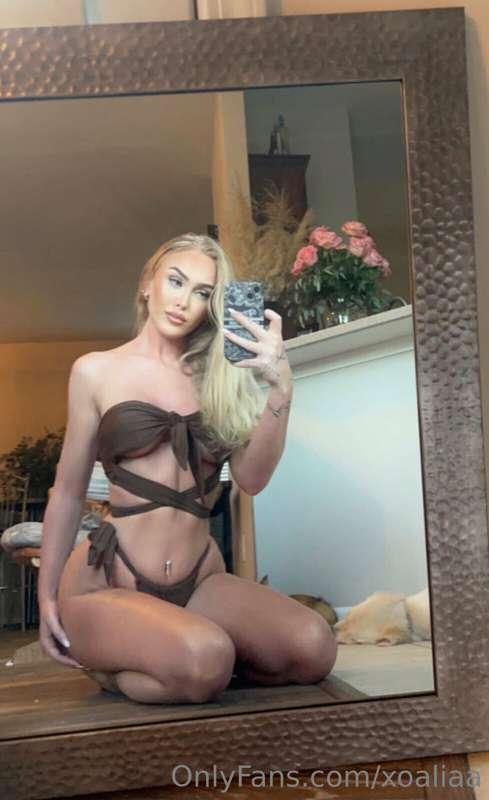 on my knees for you 🤍

go check my other account 🙈🐱 @xoangel..