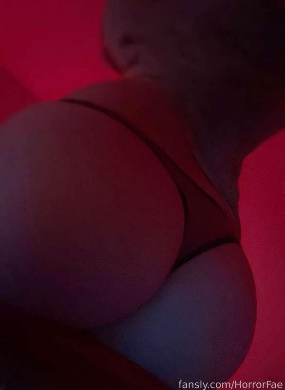 feeling slutty tonight .. what are you going to do about it ? 😘