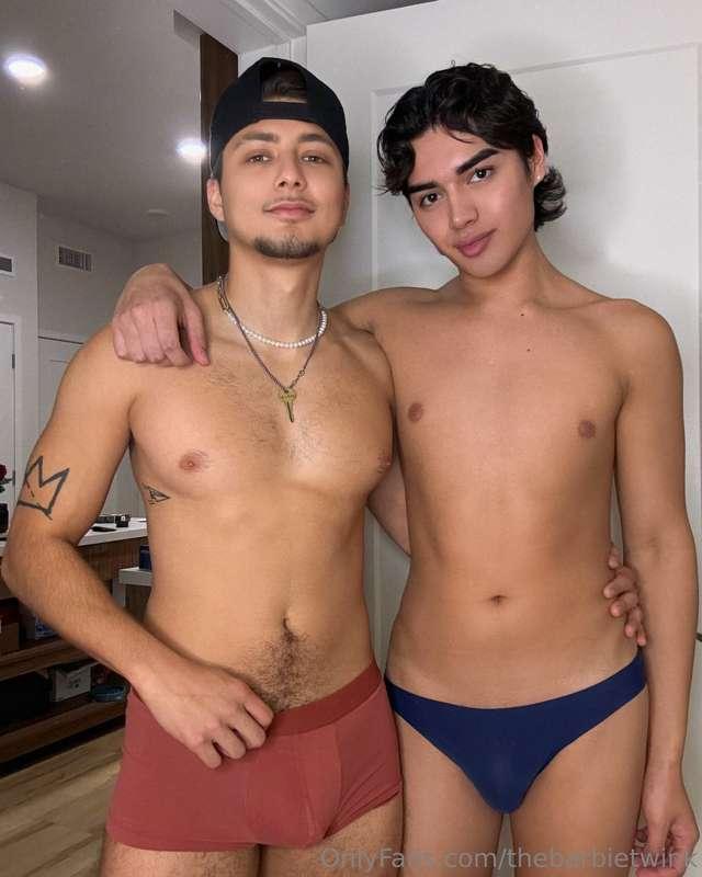 who’s ready for my collab with @angelriveraxxx things got sq..