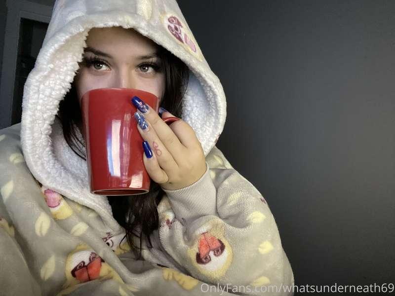 Working from home this week! 
Open to Requests nowww😈