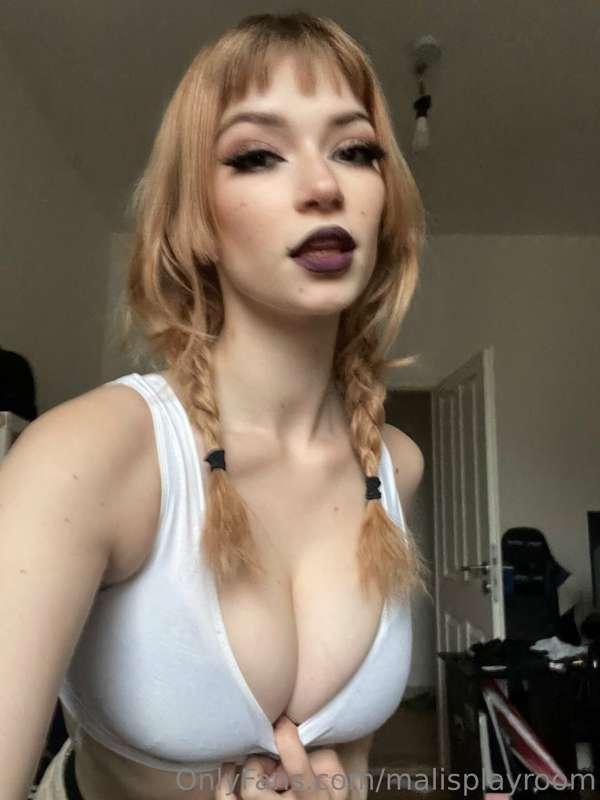 Are you a fan of my boobies? 🤭🫣
Tip 5$ or 10$ to receive 2 o..