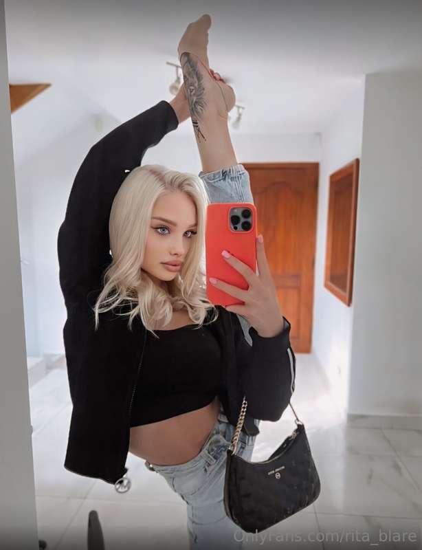 🔥𝗙𝗥𝗘𝗘 𝗢𝗡𝗟𝗬 𝗡𝗢𝗪🔥 @udiblondbaby gymnast with big boobs wants t..
