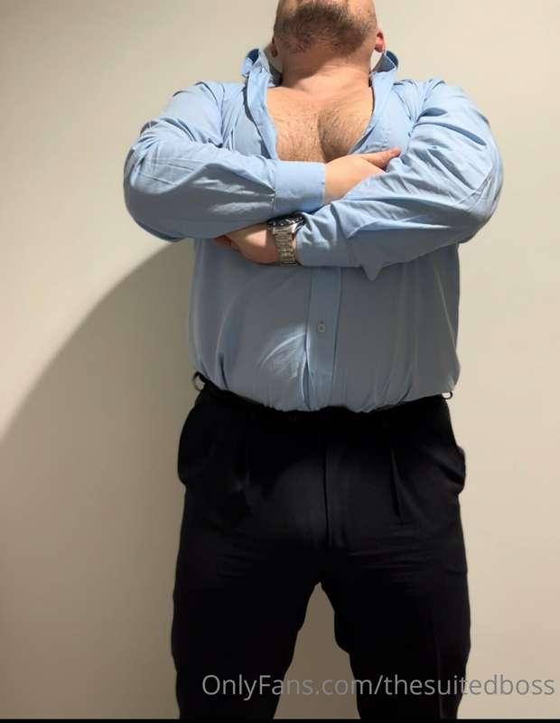 thesuitedboss image #0