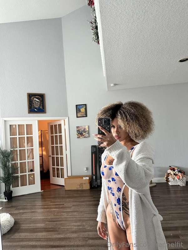 Let me be your sweetest obsession.😘