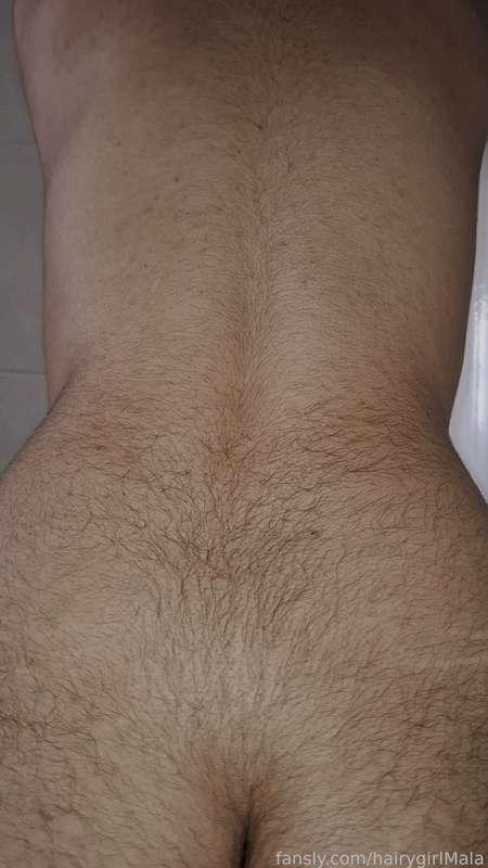 hairygirlmala image #1