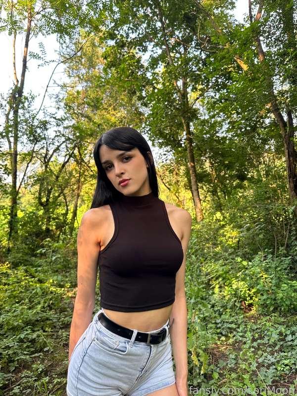 lorimoon image #1