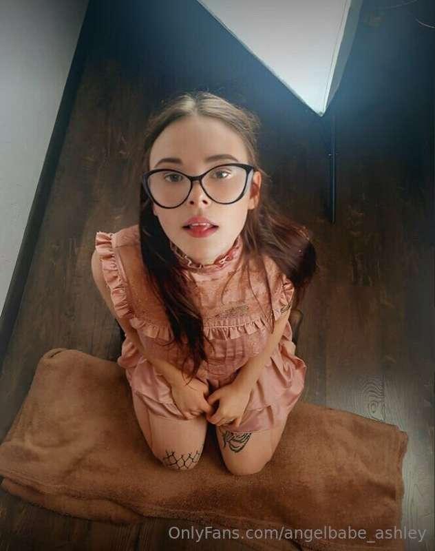 @sirenahottie GENTLE SUBMISSIVE KITTY😽🐾 

START A SEXY TALK ..