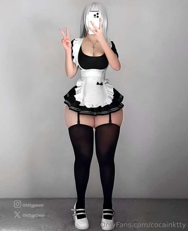maid gf <3 check your DM for nudes in this outfit 🤭💗