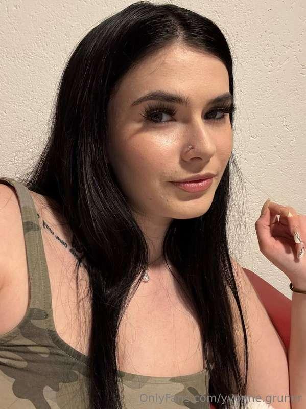 Findet ihr mich eher Geheimnisvoll oder eher süß💞?